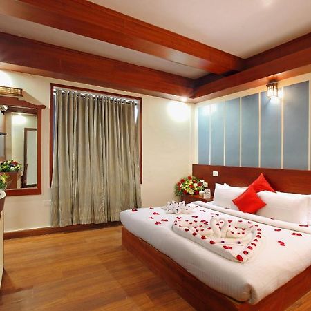 Hotel Sreevalsam Residency Kulanada Tāmarakulam Exterior foto
