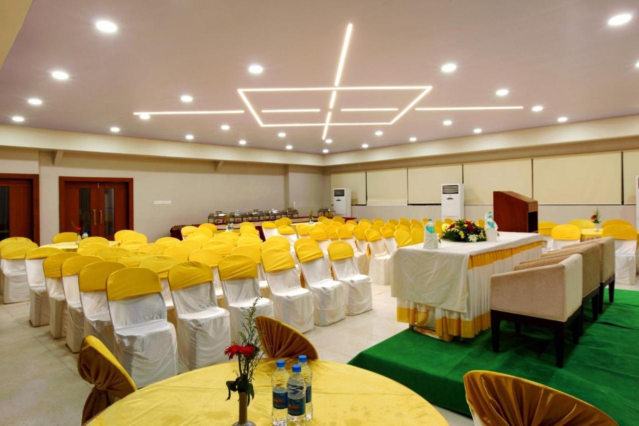 Hotel Sreevalsam Residency Kulanada Tāmarakulam Exterior foto