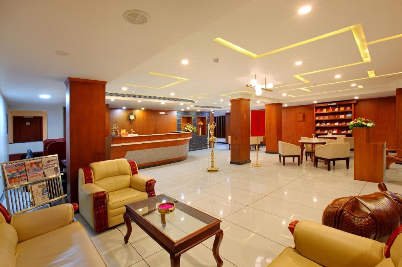 Hotel Sreevalsam Residency Kulanada Tāmarakulam Exterior foto